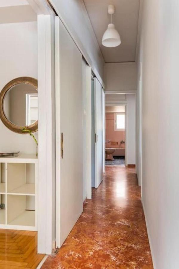 Spacious Renovated Flat In The Athens Riviera エクステリア 写真