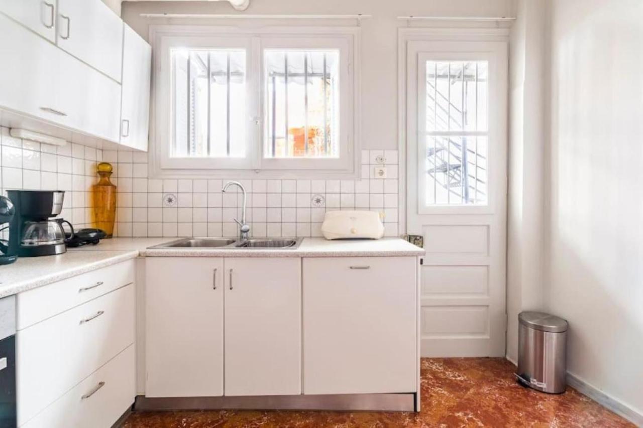 Spacious Renovated Flat In The Athens Riviera エクステリア 写真